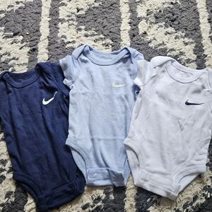 Nike Baby Bodysuit Set - Navy, Light Blue, and White